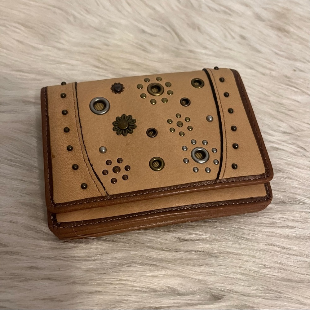 Fossil Beige and Brown Leather Wallet with Floral Studs - Picture 3 of 15